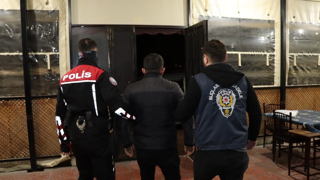 Mersin'de yasa dışı bahis operasyonu: 10 tutuklama kararı