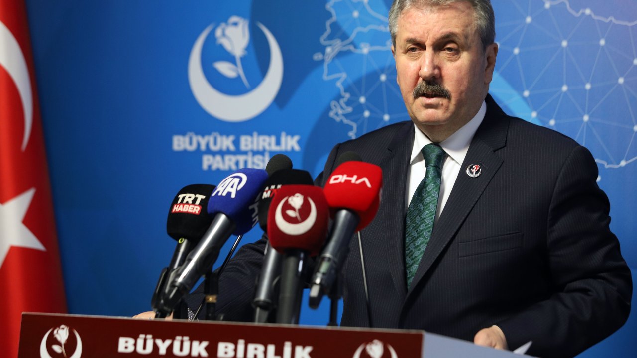 Destici'nin hedefinde AYM var: 'Türkiye’nin karıştırılmasına zemin hazırlamakta'