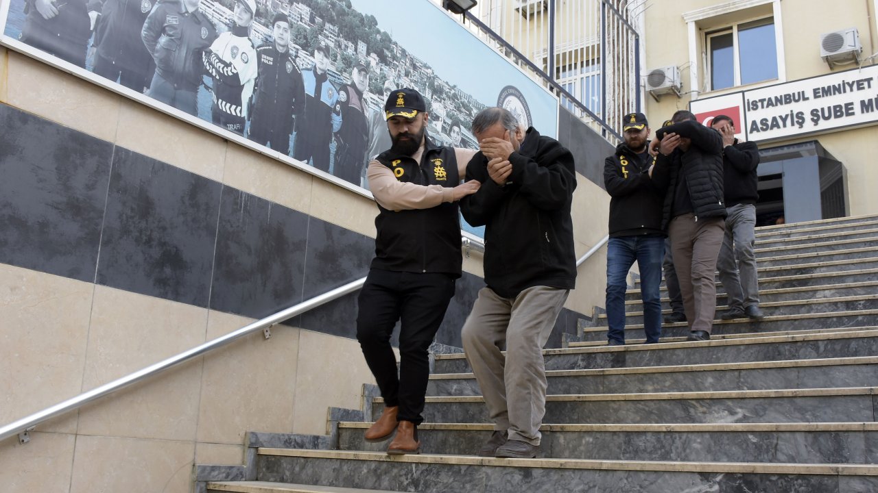 Yunanistan'a kaçmaya çalışan 9 FETÖ şüphelisi yakalandı