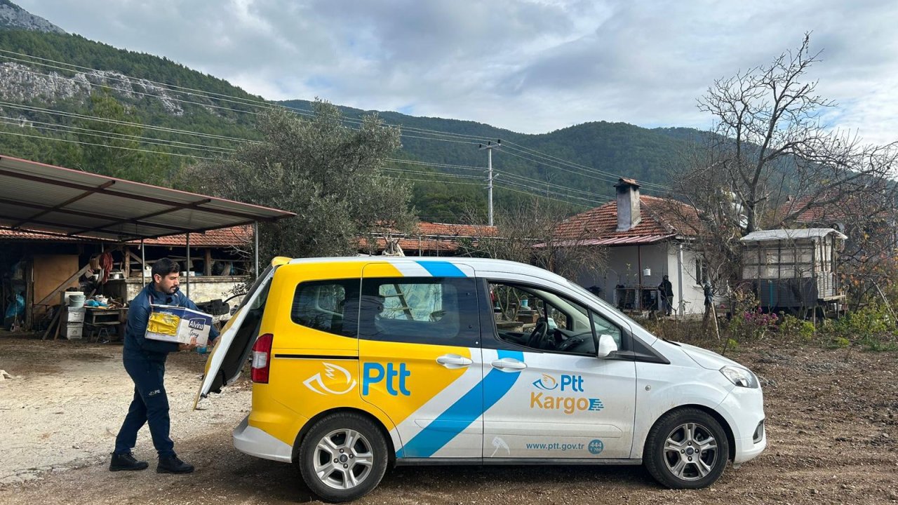 Bakan Uraloğlu duyurdu: Deprem bölgesinde PTT kargolarına indirim
