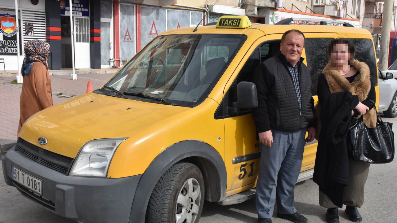 Takside 1 milyon lira unuttu: 'Başkası olsa vermeyebilirdi'