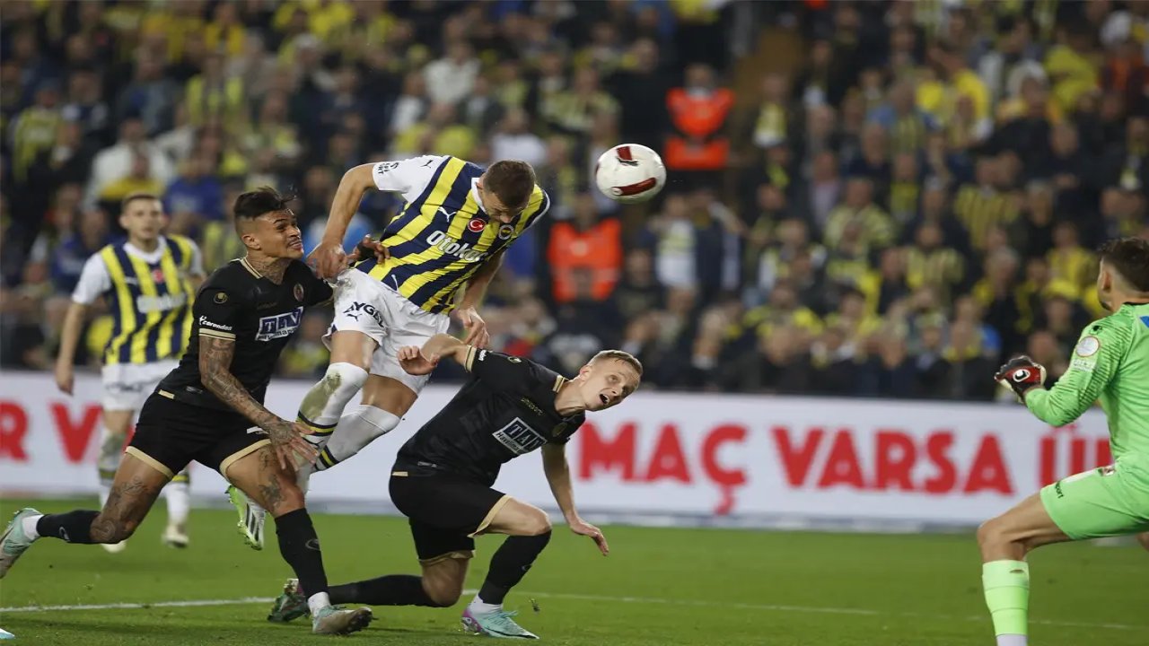 Fenerbahçe Kadıköy'de yaralı! Tam 9 puan kaybetti