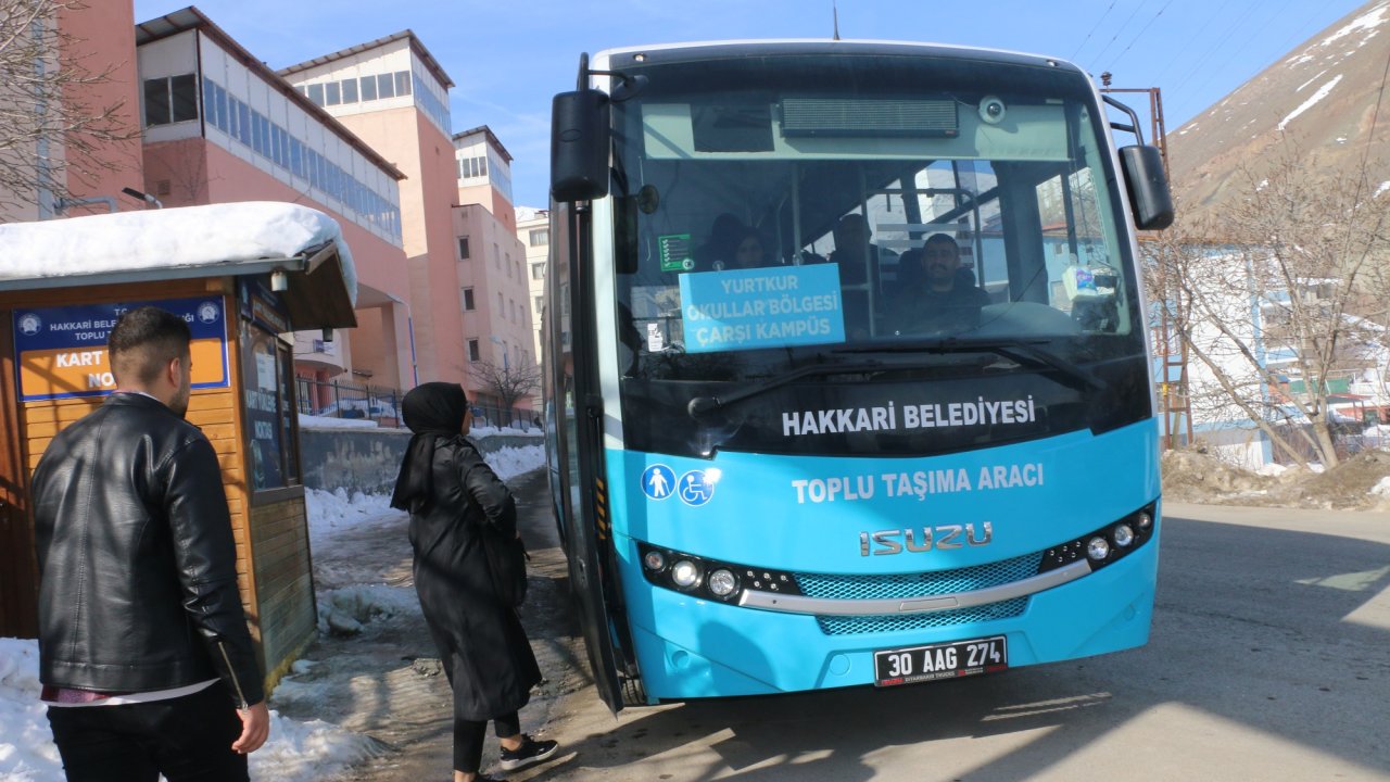 AK Partili aday 7,5 milyon lira ödedi: Ücretsiz ulaşım vaadini uygulamaya soktu