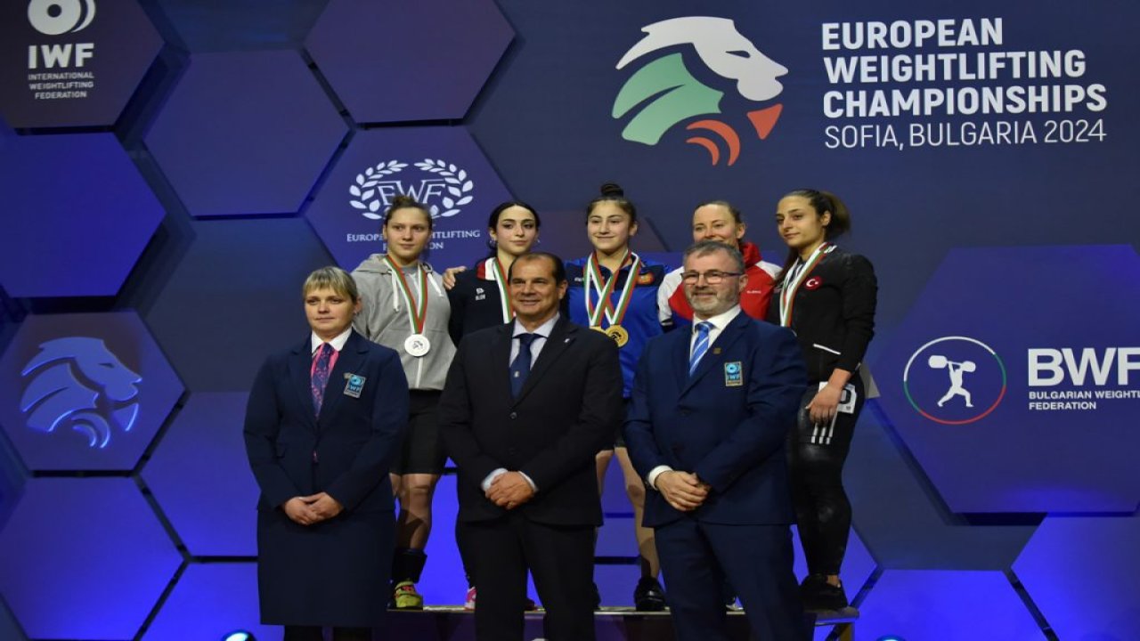 Avrupa Halter Şampiyonası’nda madalyalar peş peşe geldi