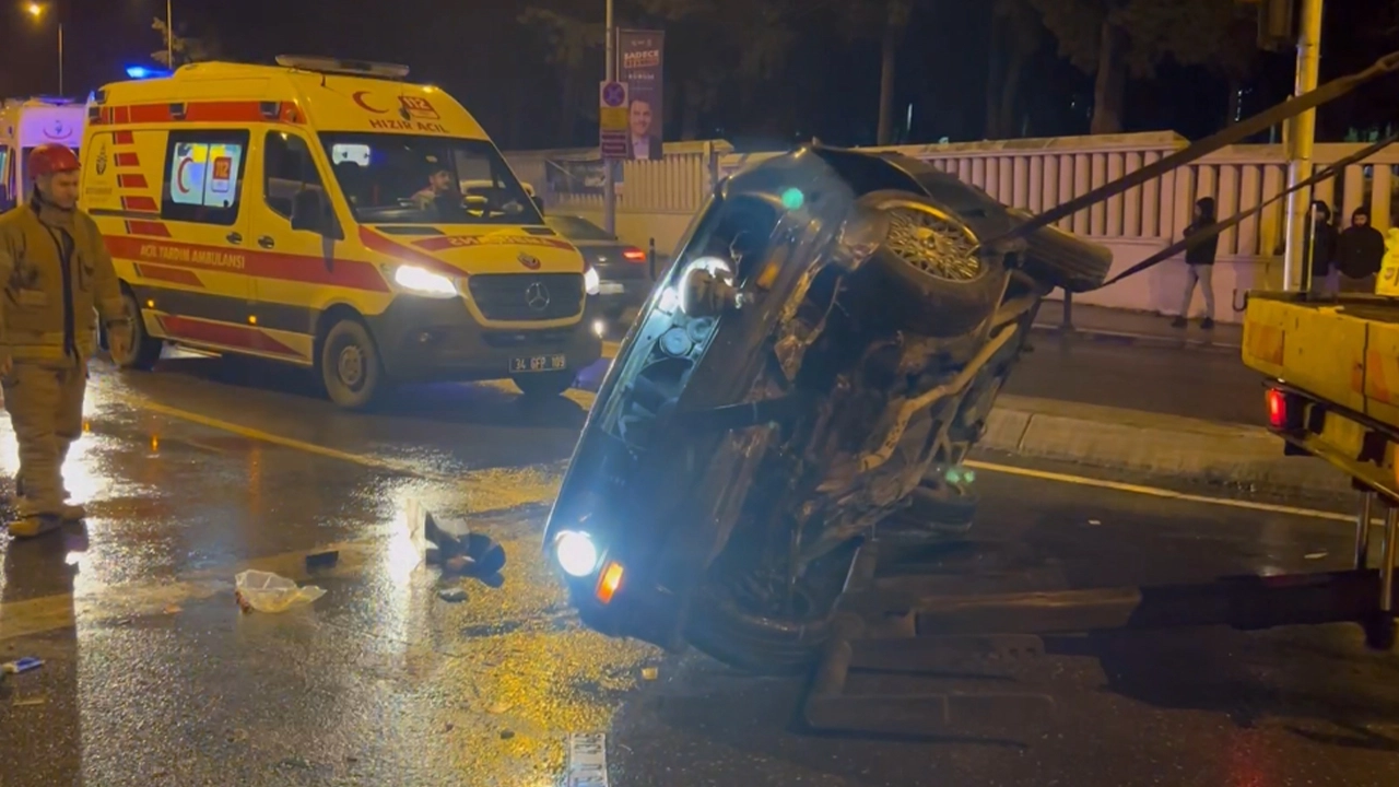 Direksiyon hakimiyetini kaybeden sürücü minibüse çarpıp takla attı: 2 yaralı