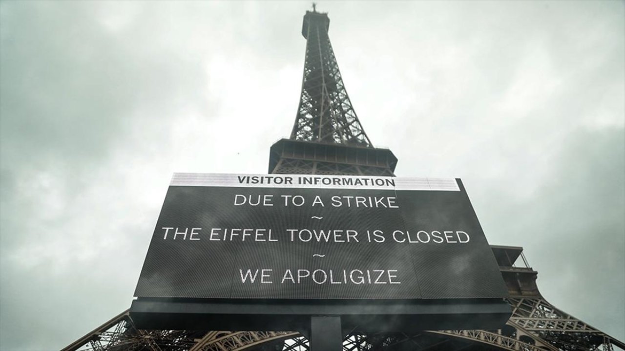 Eyfel Kulesi ziyarete kapatıldı!