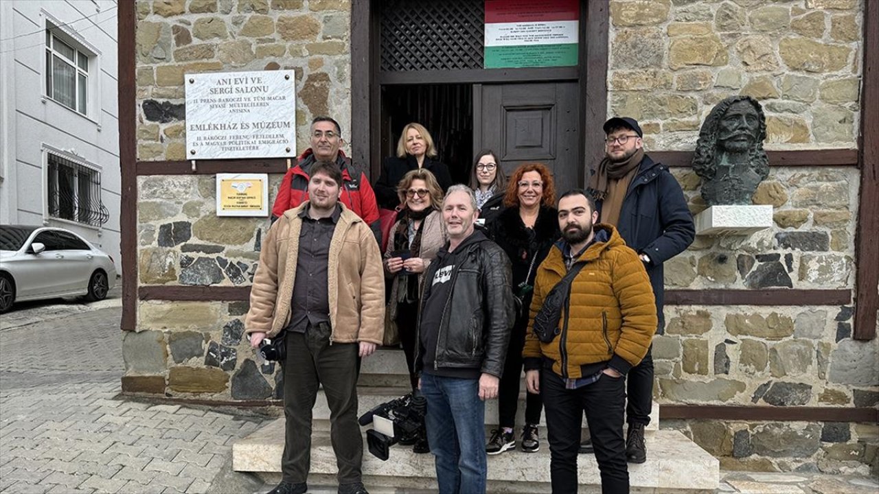 Macar gazeteciler Rakoczi Müzesi ve Macar Anıtı'nı gezdi