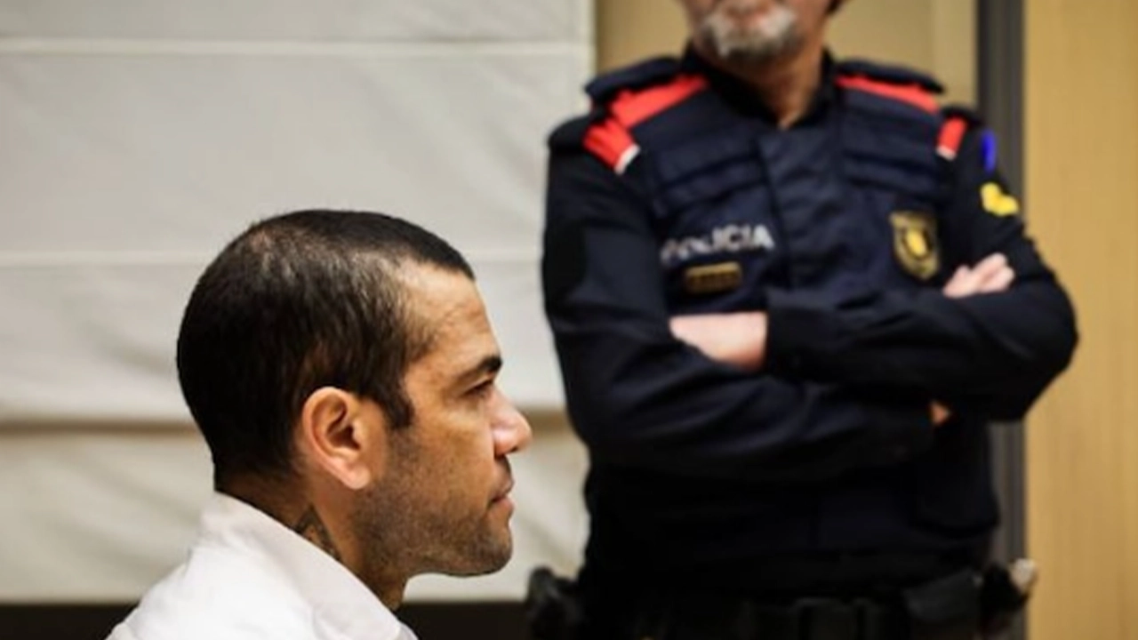 Eski futbolcu Daniel Alves cinsel saldırı suçundan hapis cezası