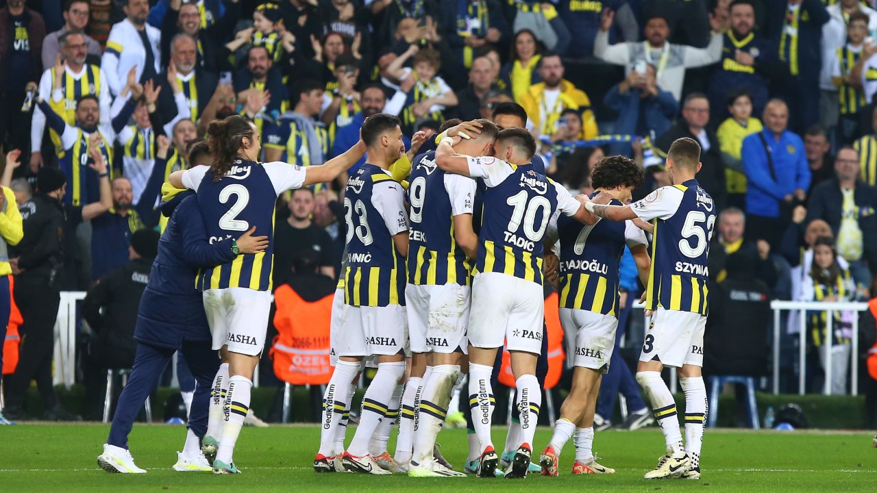 Fenerbahçe, Kasımpaşa'yı konuk ediyor