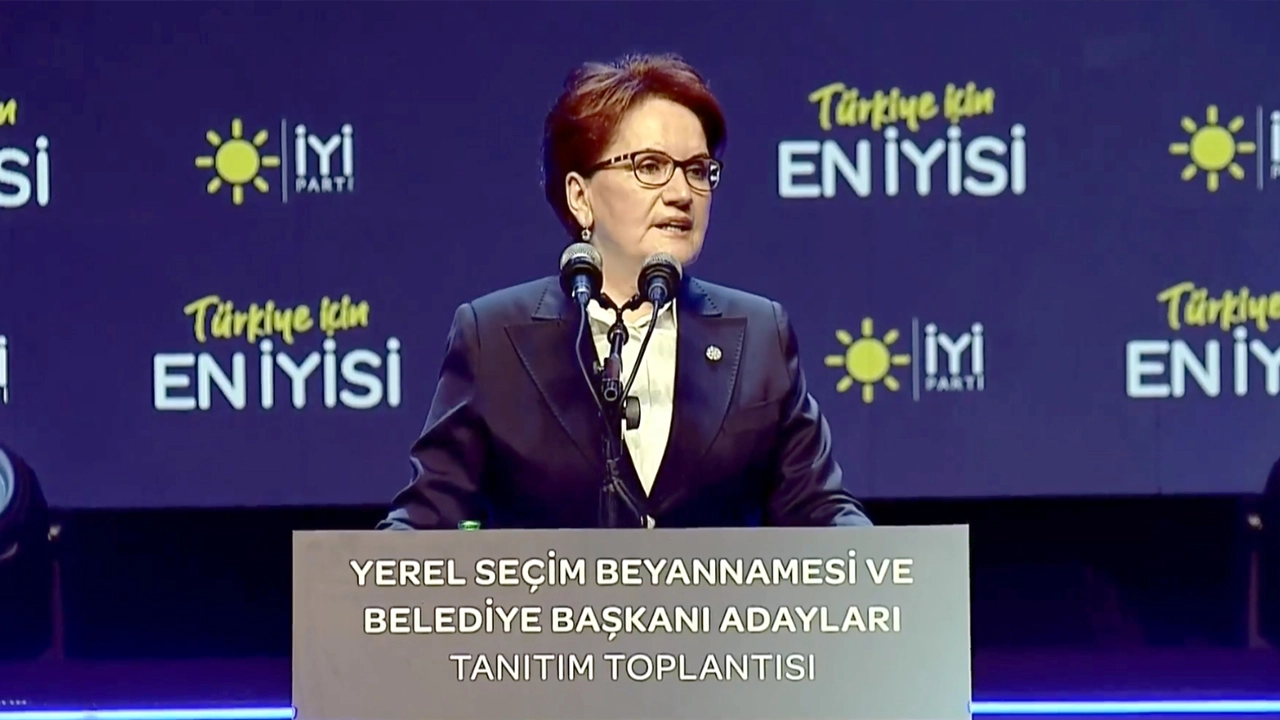 Meral Akşener İYİ Parti'nin seçim beyannamesini açıkladı: 'İktidarla ana muhalefet aynı sofrada...'