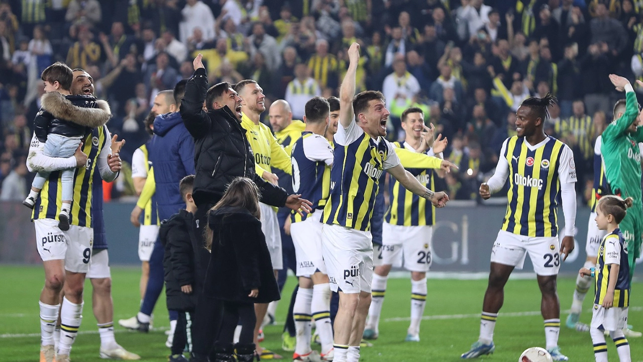 Fenerbahçe zirve yarışında hata yapmadı, uzatmalarda kazandı