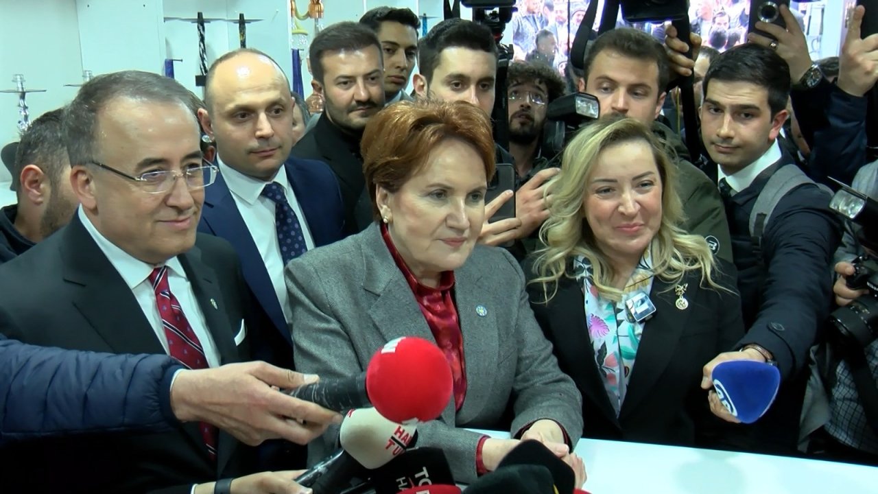 İYİ Parti lideri Meral Akşener'den Ankara'da esnaf ziyareti: 'Oylarınıza talibiz'