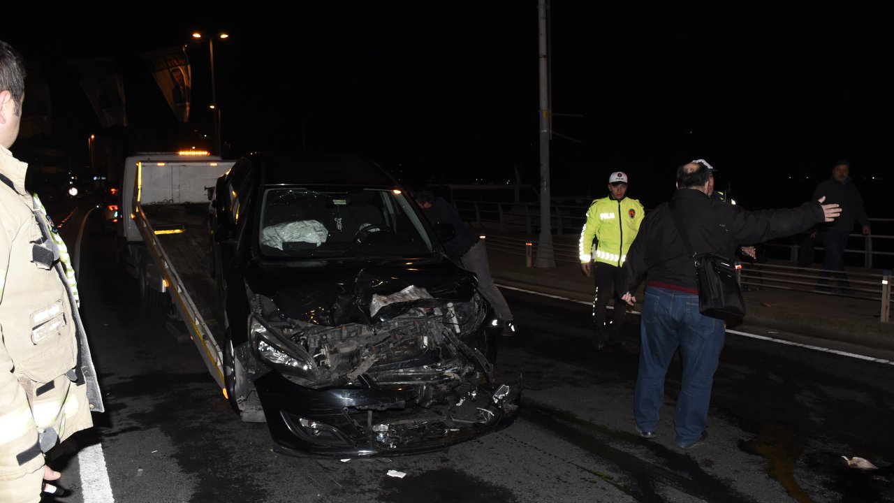 Sarıyer'de korkunç kaza! 2 araç kafa kafaya çarpıştı