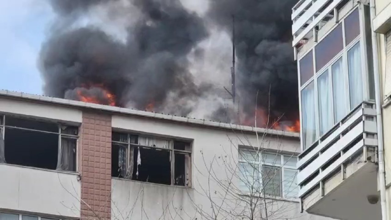 5 katlı binada korkutan çatı yangını: Çok sayıda ekip sevk edildi