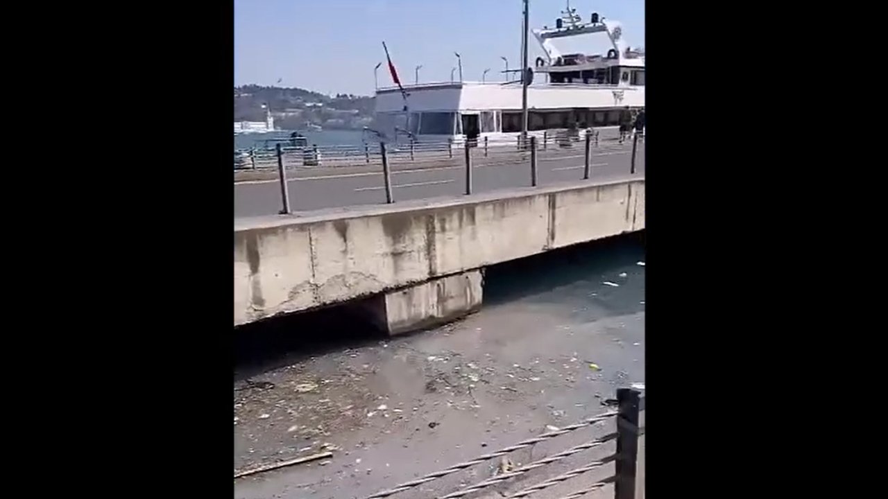 İstanbul Boğazındaki pislik endişe yarattı!