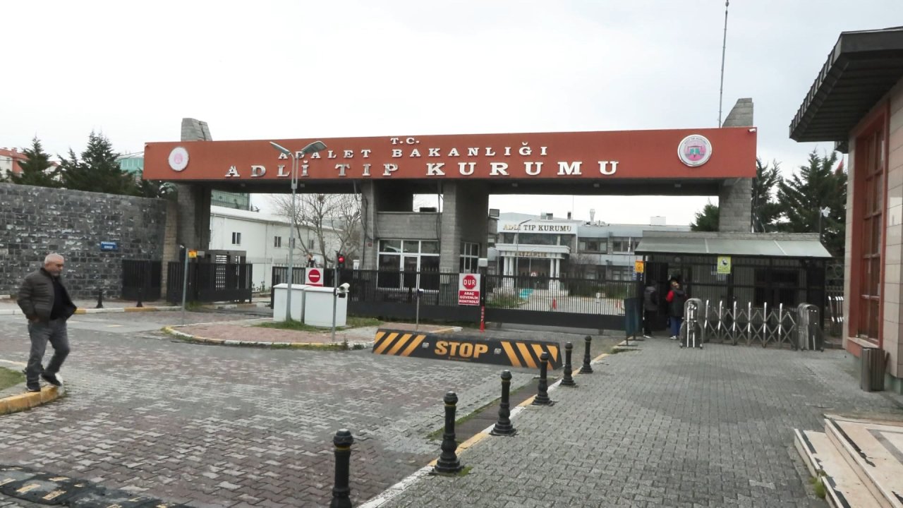 Bakırköy'de TIR kazası: 4 kişinin cenazeleri Adli Tıp'tan alındı
