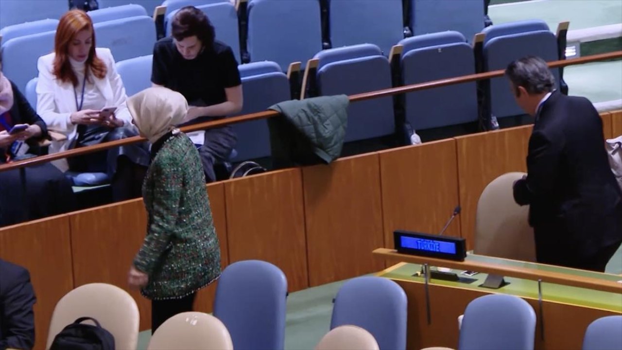 Bakan Göktaş'tan Birleşmiş Milletler'de 'İsrail' protestosu: Salonu terk etti