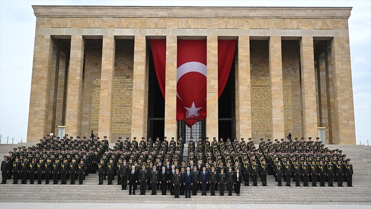 Atatürk'ün Kara Harp Okulu'na girişinin 125'inci yıl dönümü