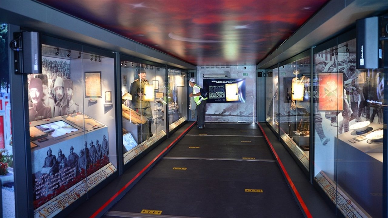 Mobil müze, 700 bin kişiye "Çanakkale ruhu"nu taşıdı