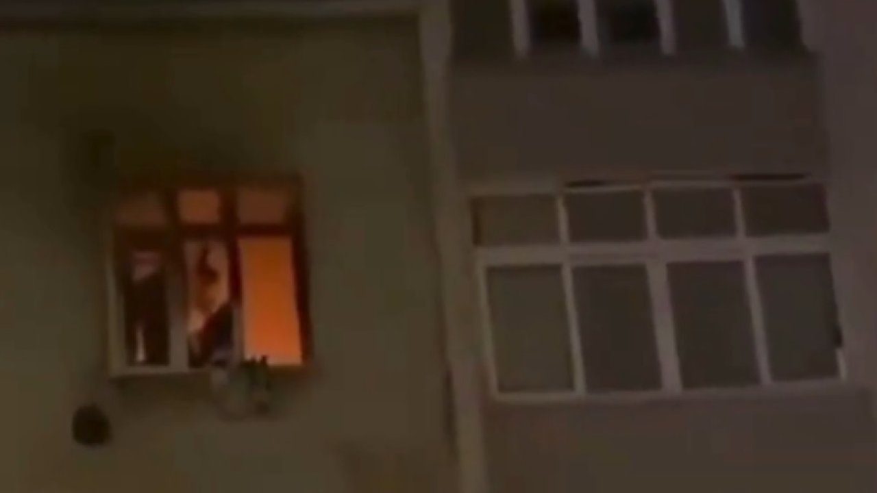 Başakşehir'de bir binada yangın çıktı