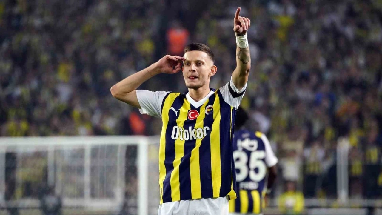 Szymanski'nin "Mourinho" şaşkınlığı! Fenerbahçe'de kalacak mı?