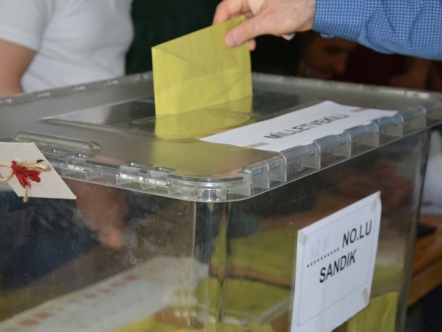 Fatih'te geçersiz oyların sayımı tamamlandı