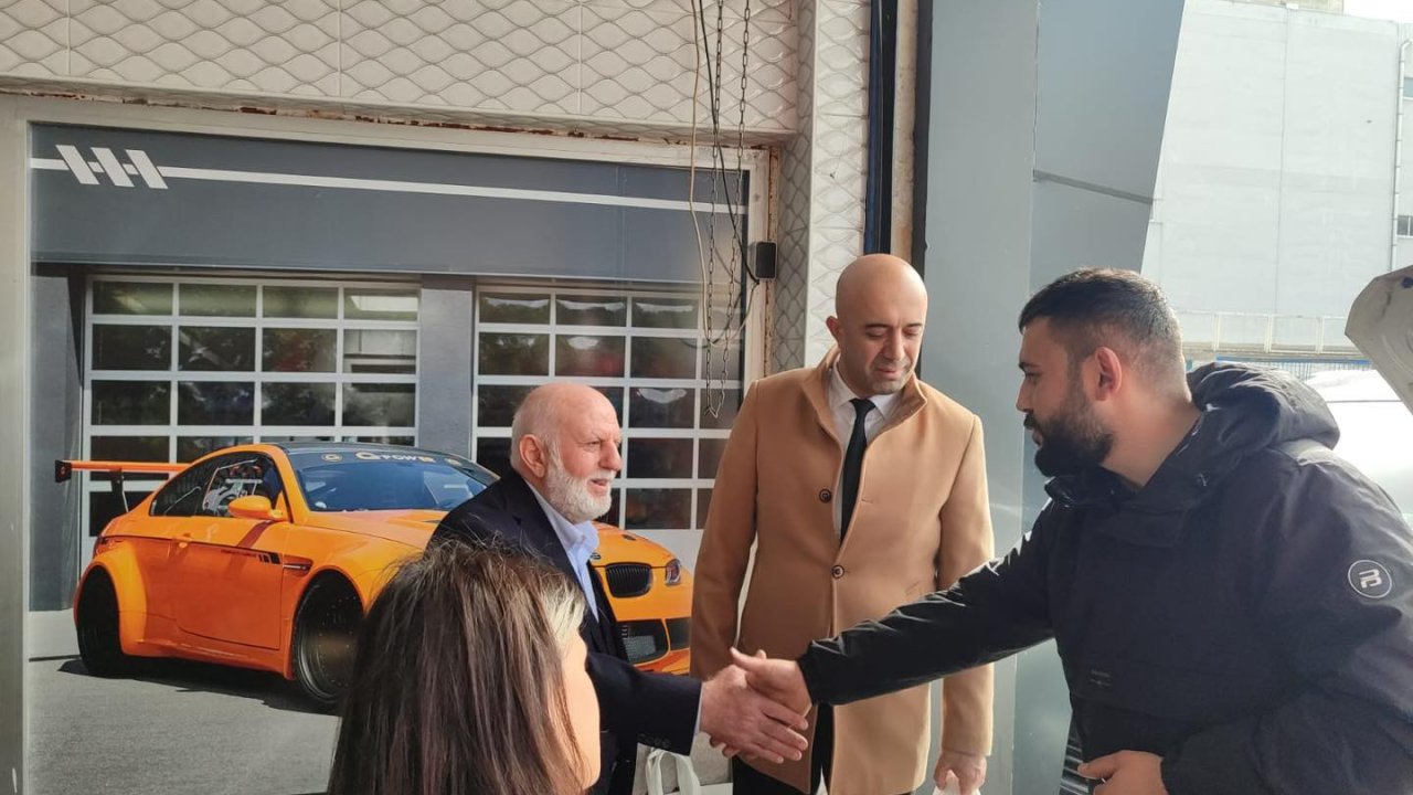 AK Parti Milletvekili Feyzullah Kıyıklık Beykent'te esnaf ziyaretinde bulundu