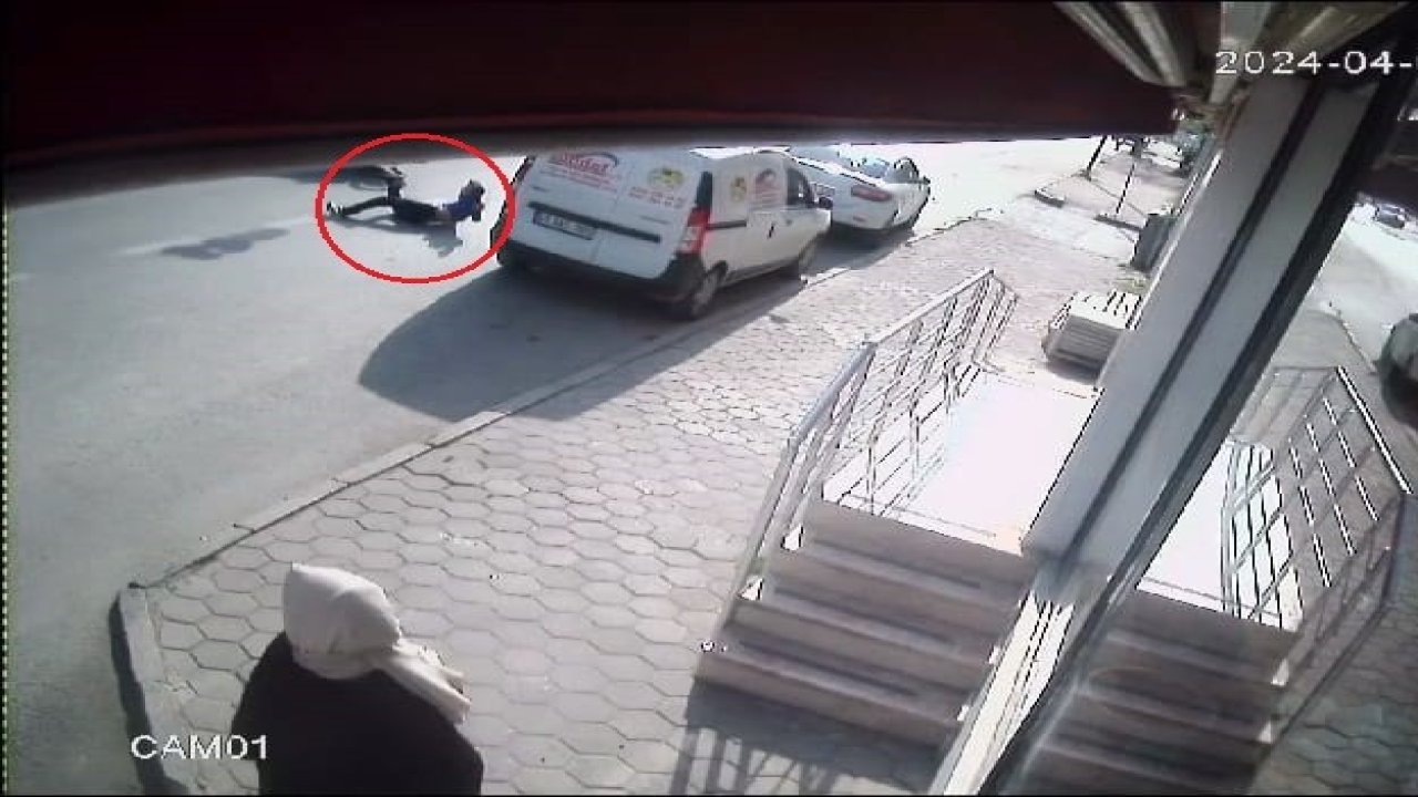 Bursa'da motosiklet sürücüsü yayaya çarptı