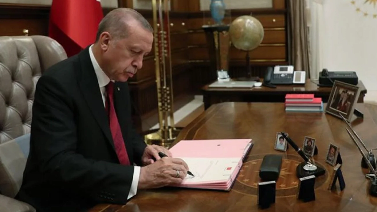 Resmi Gazete'de yayımlandı: Erdoğan'dan atama ve görevden alma kararları