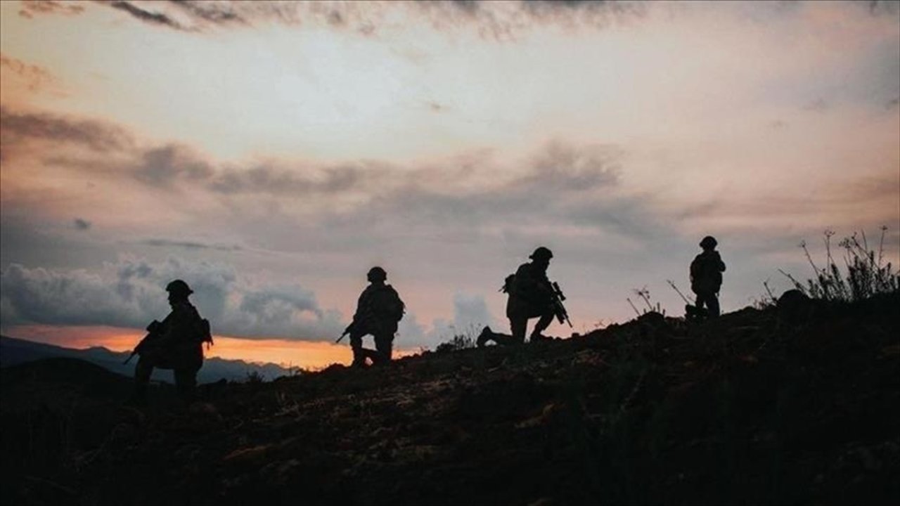 Pençe - Kilit bölgesinde yıldırım düştü: 1 asker şehit oldu