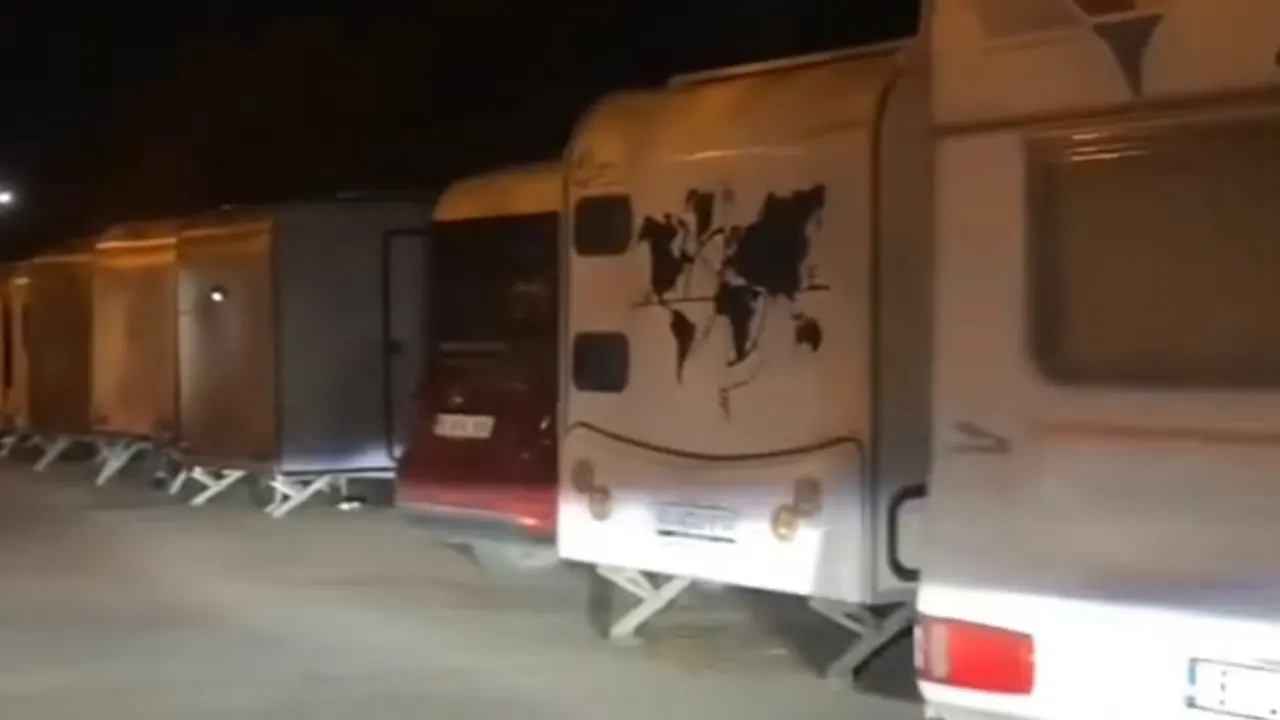Sahil hatlarında karavan istilası! İstanbul'da araç park edilecek yer kalmadı