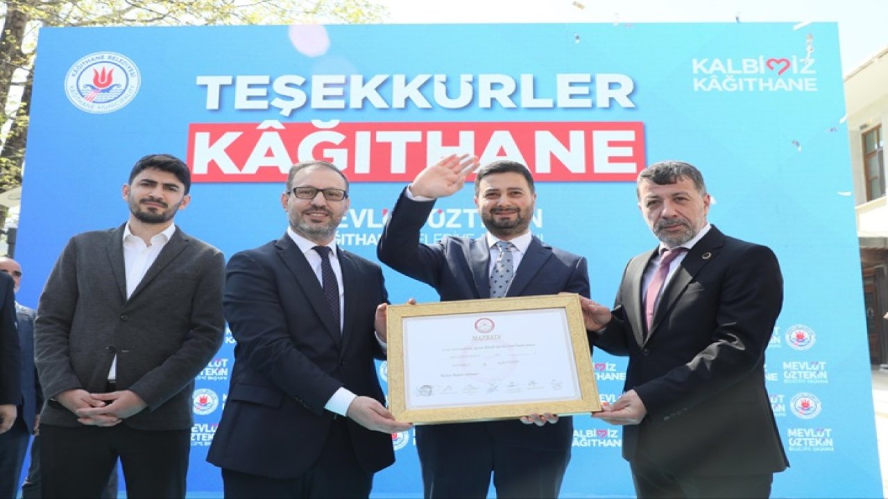 Kağıthane Belediye Başkanı Mevlüt Öztekin mazbatasını aldı