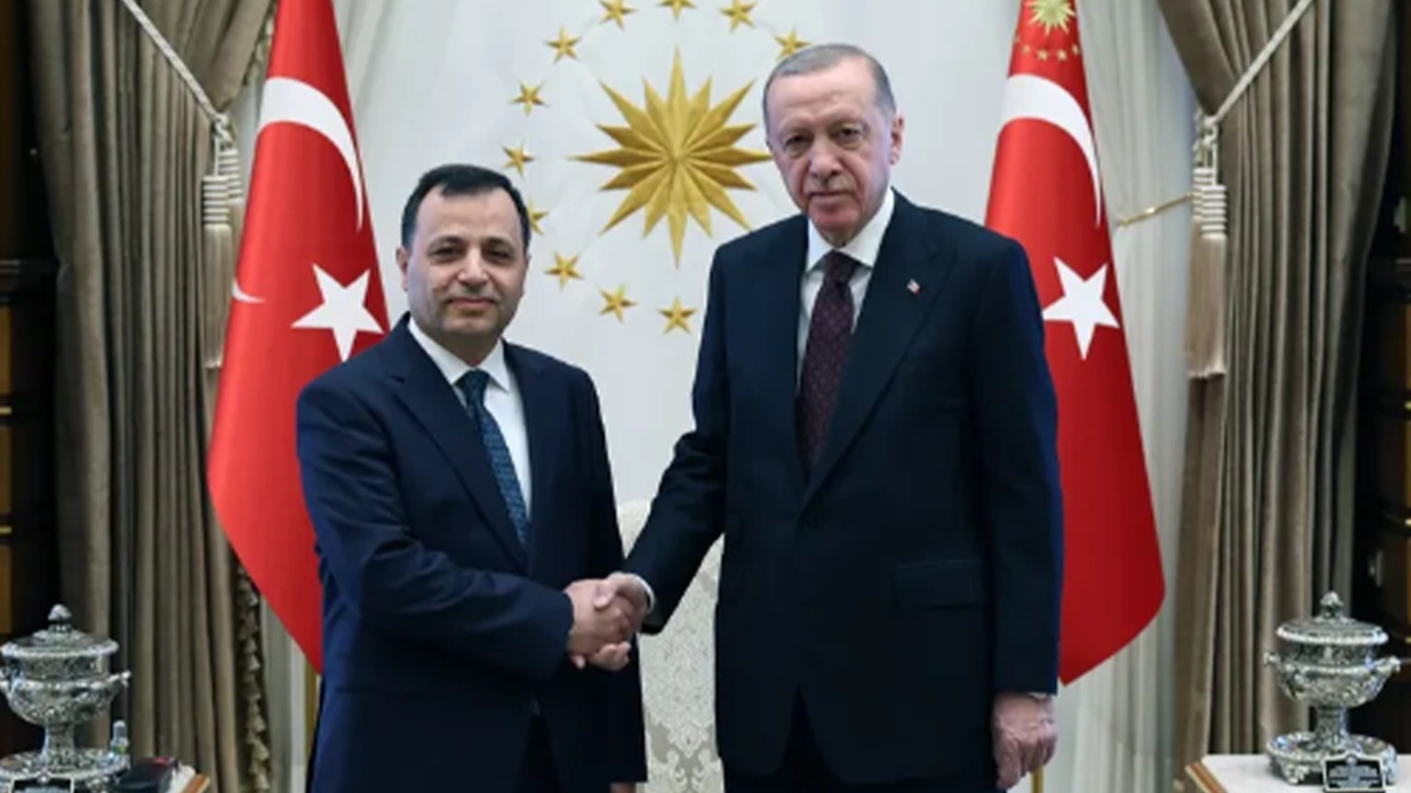 Cumhurbaşkanı Erdoğan, AYM Başkanı Arslan ile bir araya geldi