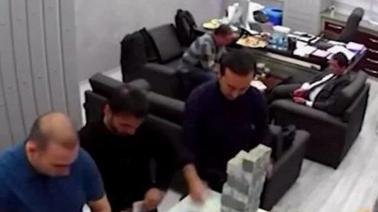 CHP'de 'para sayma' soruşturması: Avukat Özer de ifade verdi
