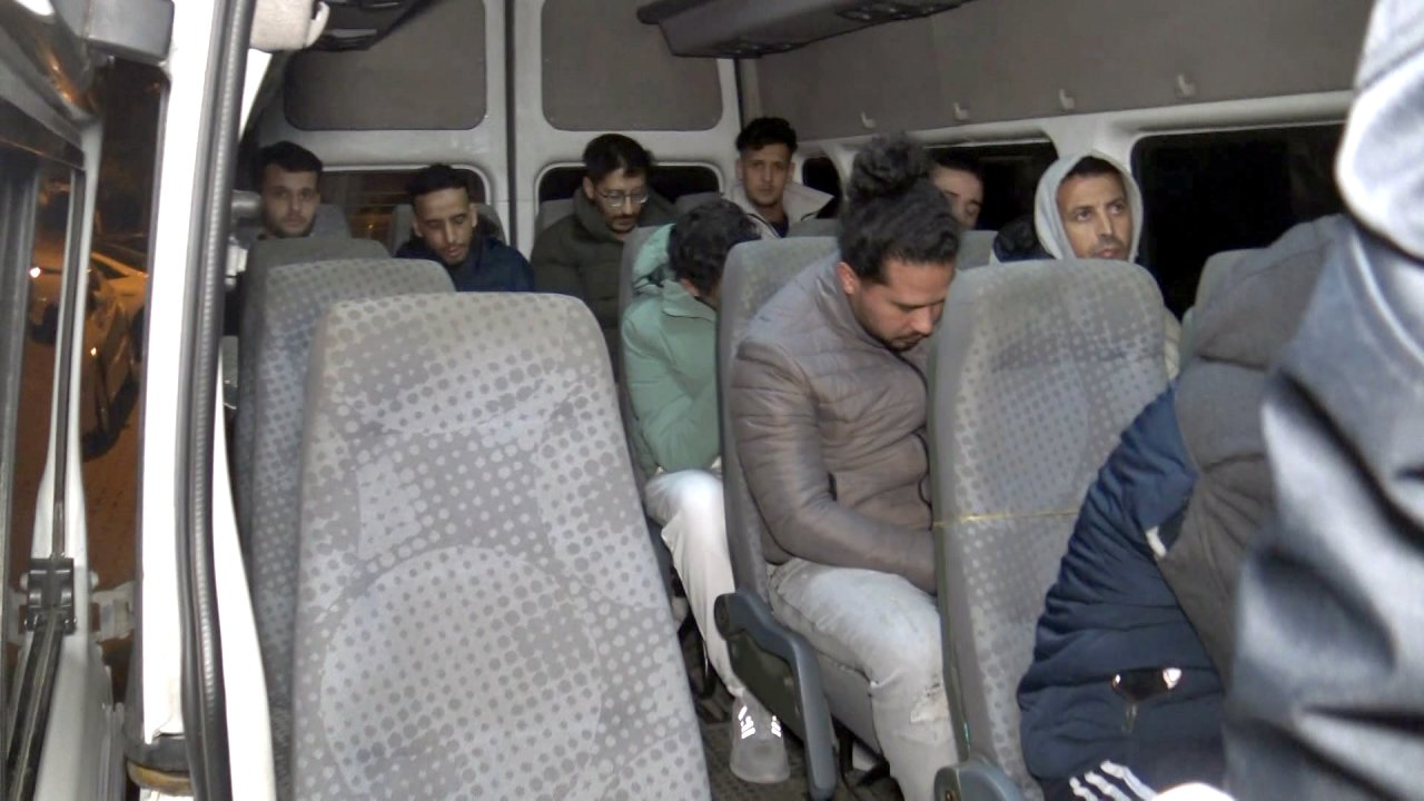 İstanbul Avcılar’da kaçak göçmen operasyonu: 10 kişi gözaltında