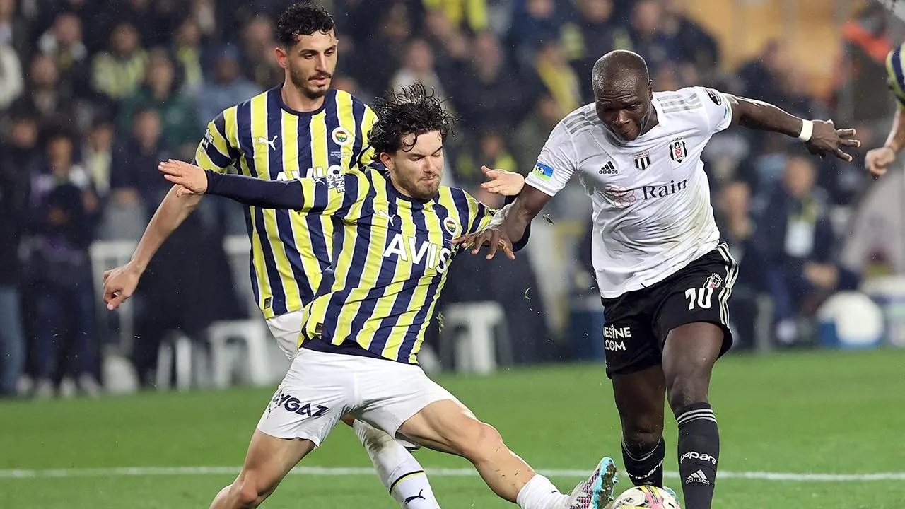 Fenerbahçe Beşiktaş maçının ilk 11'leri belli oldu