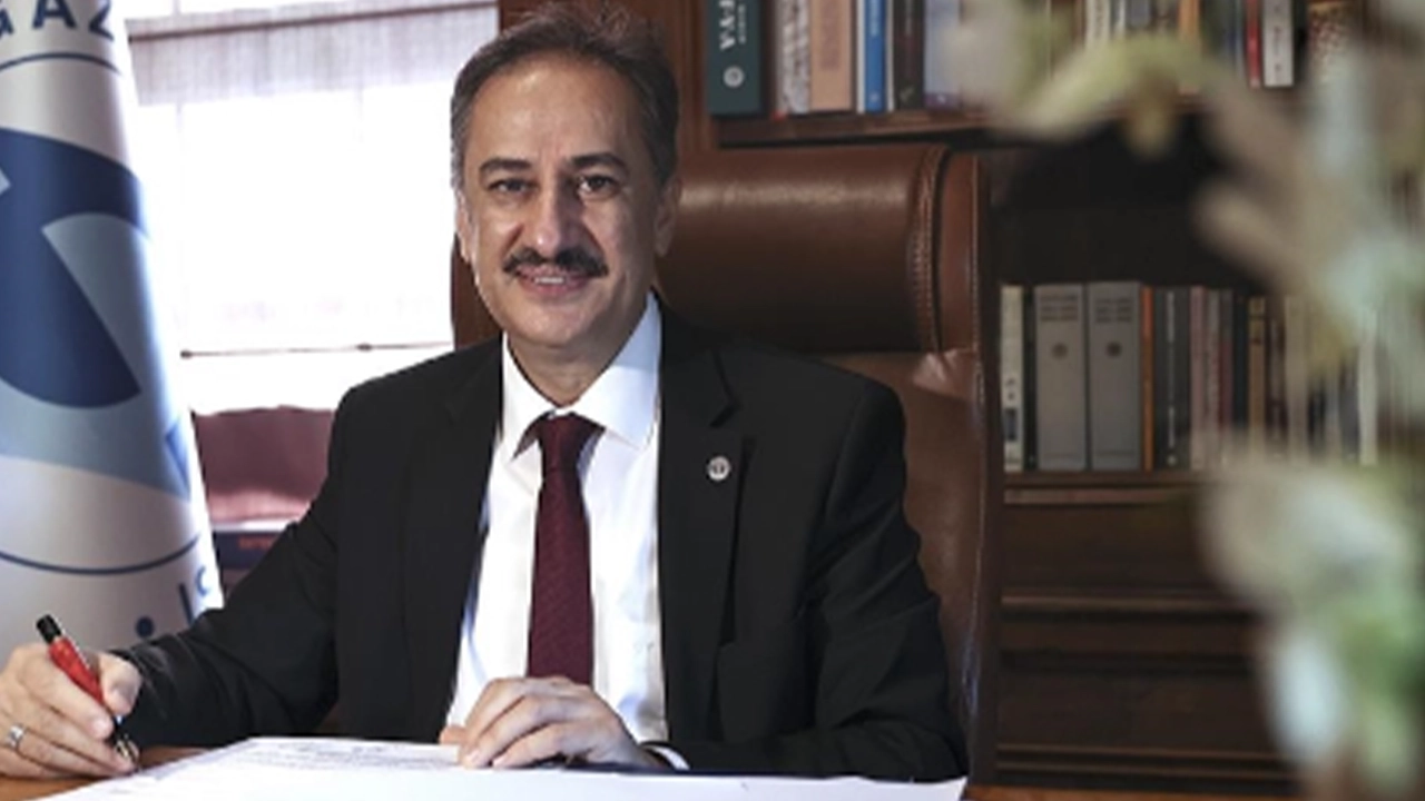 Boğaziçi rektörü Naci İnci, Turkcell yönetim kuruluna atandı