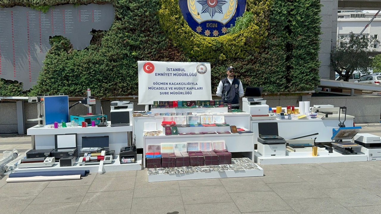 İstanbul'da sahte belge şebekesine operasyon: Yabancı uyruklu 4 kişi yakalandı