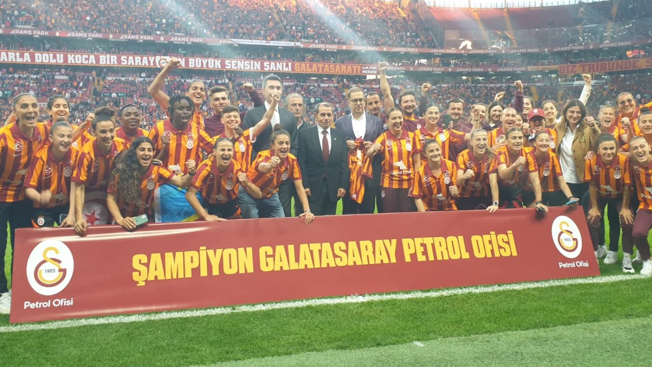 Şampiyon Galatasaray kadın futbol takımına RAMS Park’ta coşkulu kutlama