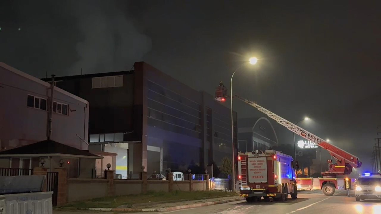 İplik fabrikasındaki yangın söndürüldü