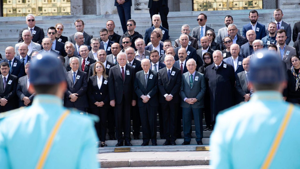 Eski Devlet Bakanı Bekir Aksoy için TBMM'de tören: Kılıçdaroğlu ve Bahçeli'de katıldı