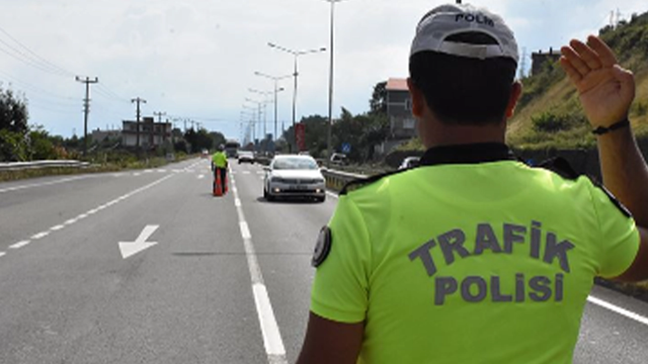 İçişleri Bakanı Yerlikaya verileri paylaştı: Bir haftada kaç sürücüye cezai işlem uygulandı?