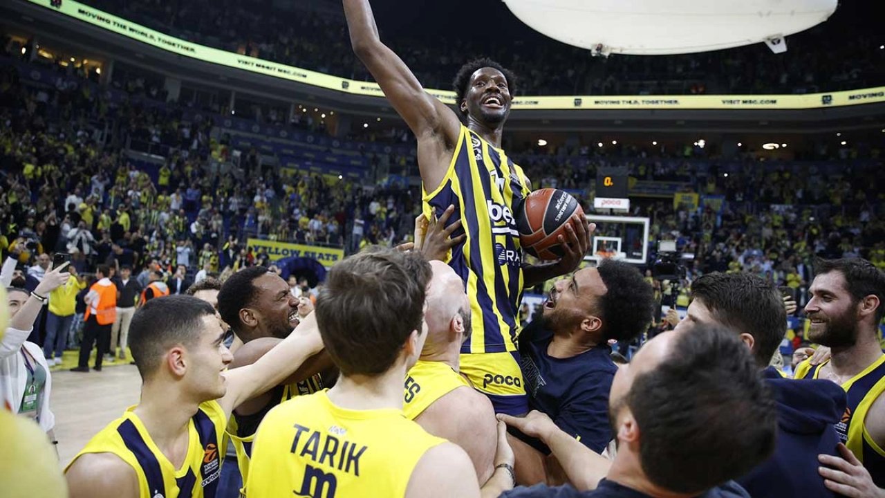 Fenerbahçe’nin yıldızı EuroLeague’in “En iyi ilk 5”ine seçildi!