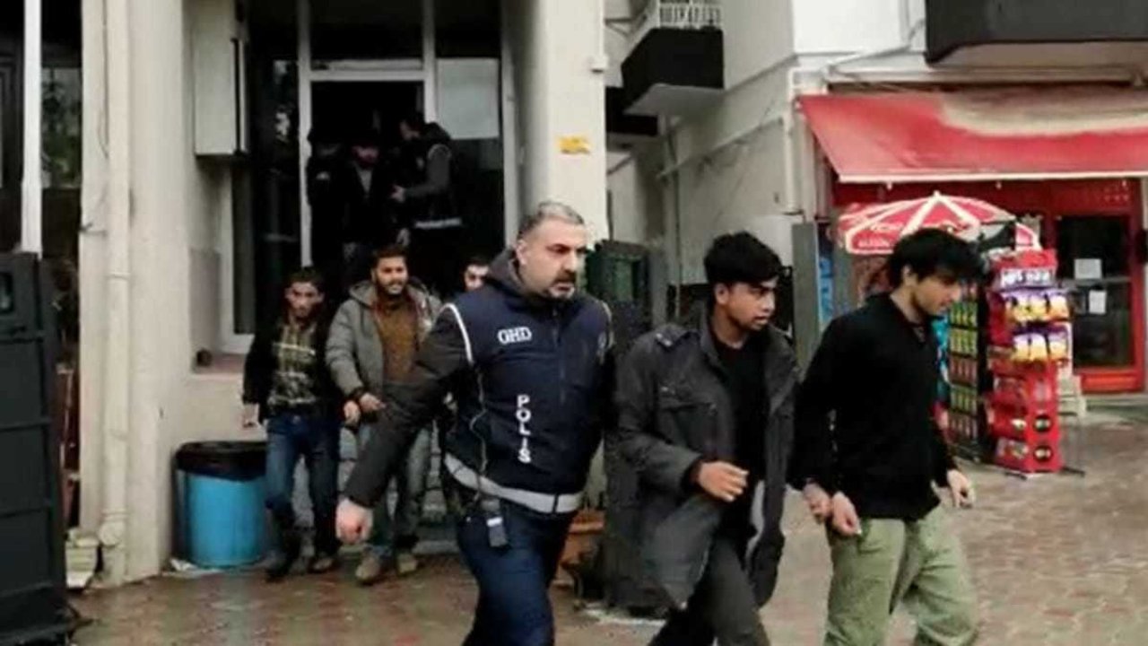 Malatya’da 23 göçmen ve 4 organizatör yakalandı