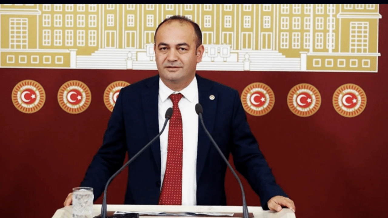 CHP'li Özgür Karabat'tan Mehmet Şimşek'e 'kamuda tasarruf' tepkisi: 'Yine başka hesaplar peşinde'