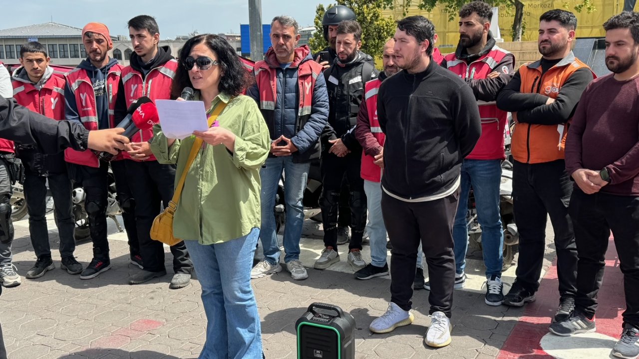 Kadıköy'de kuryeler Ata Emre Akman için adalet istedi