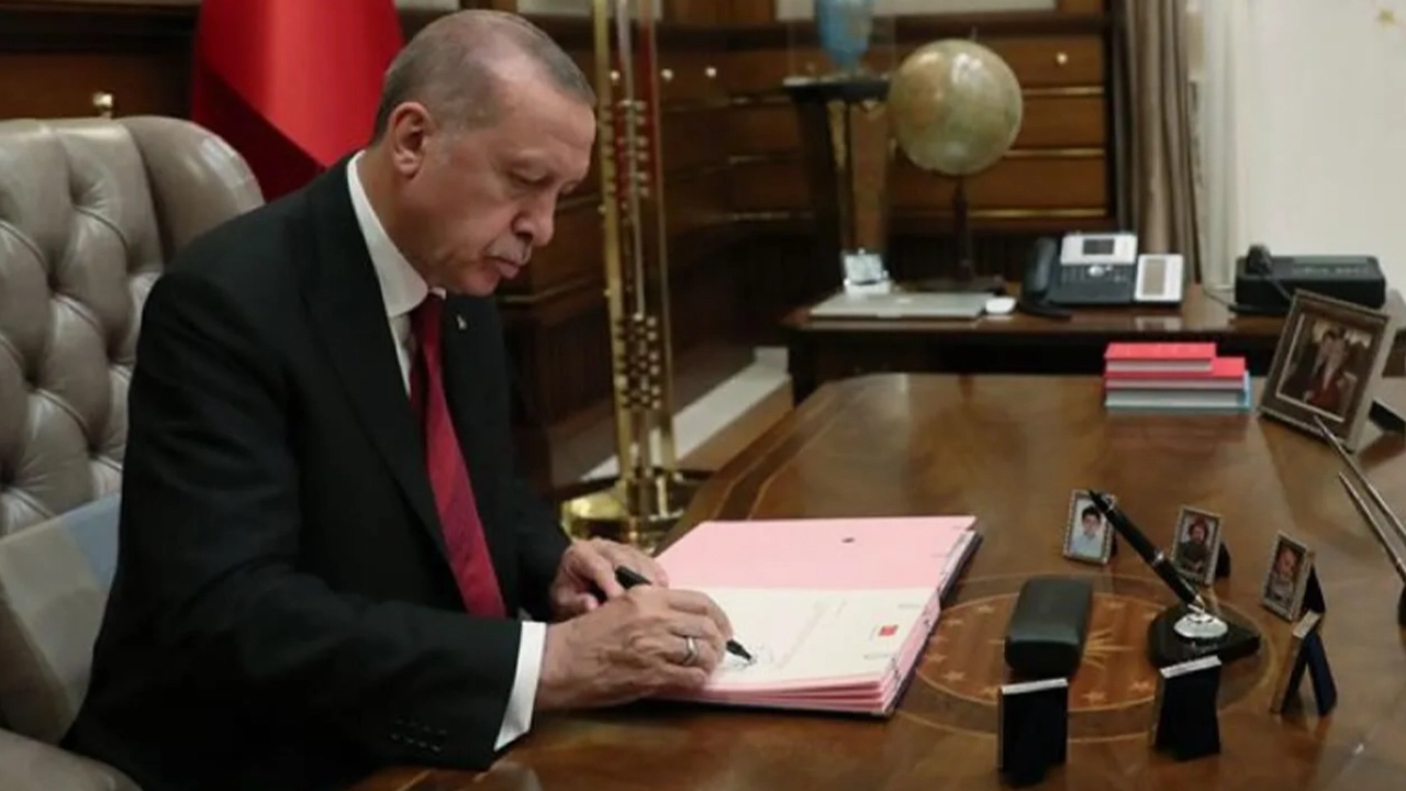 Resmi Gazete'de yayımlandı: Cumhurbaşkanı Erdoğan'dan atama ve görevden alma kararları