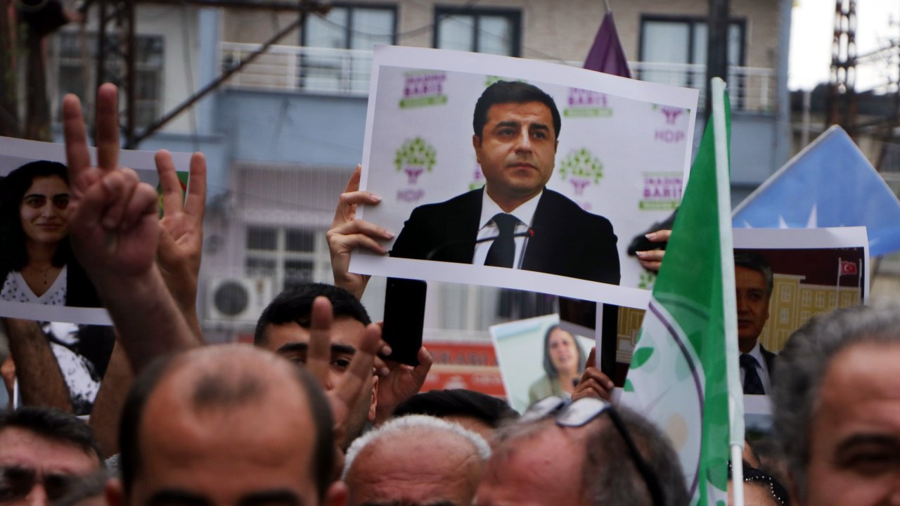 Adana'da ve İstanbul'da 'Kobani Davası' kararına tepki
