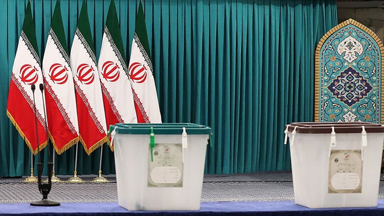 İran'da Cumhurbaşkanlığı seçim tarihi belli oldu