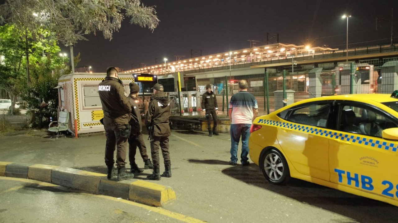 Kadıköy'de firari cinayet şüphelisi ile polis arasında arbede çıktı: 1 ölü 1 yaralı